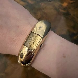 Vintage Gold Tone Small Wrist Watch Cuff